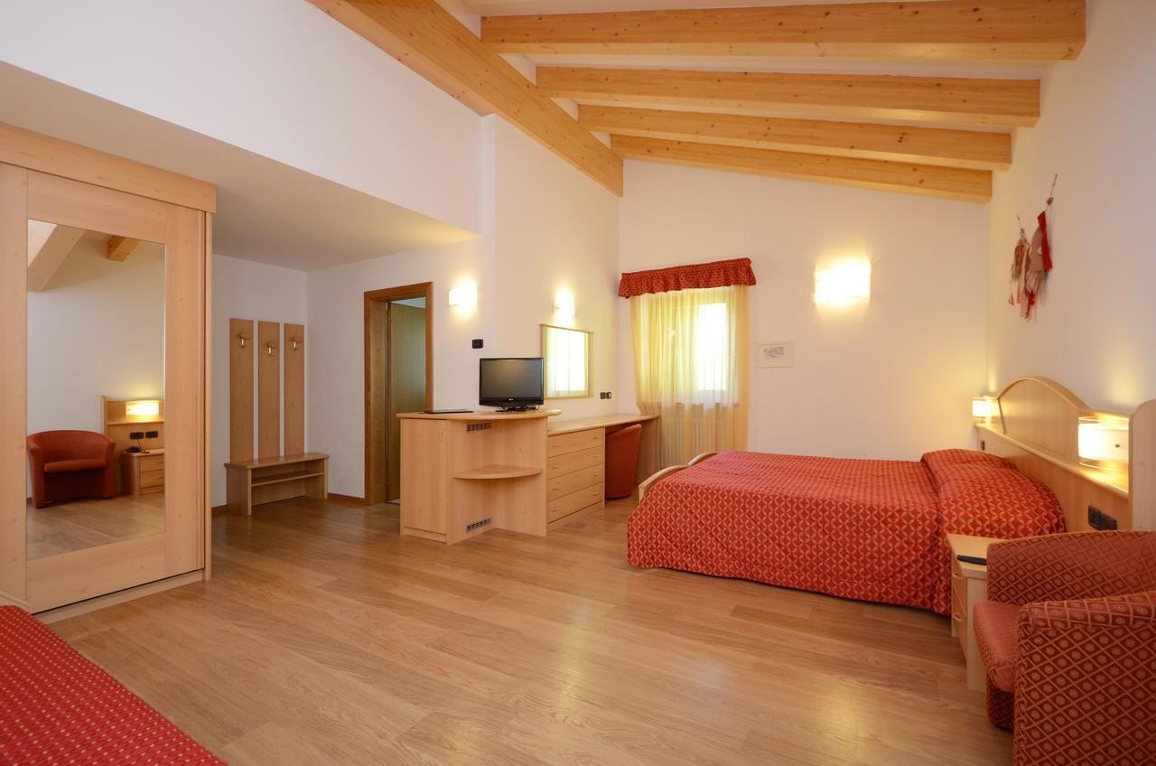 Hotel La Soldanella Moena Buitenkant foto